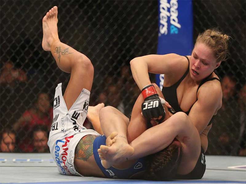 Ronda Rousey Vs Liz carmouche