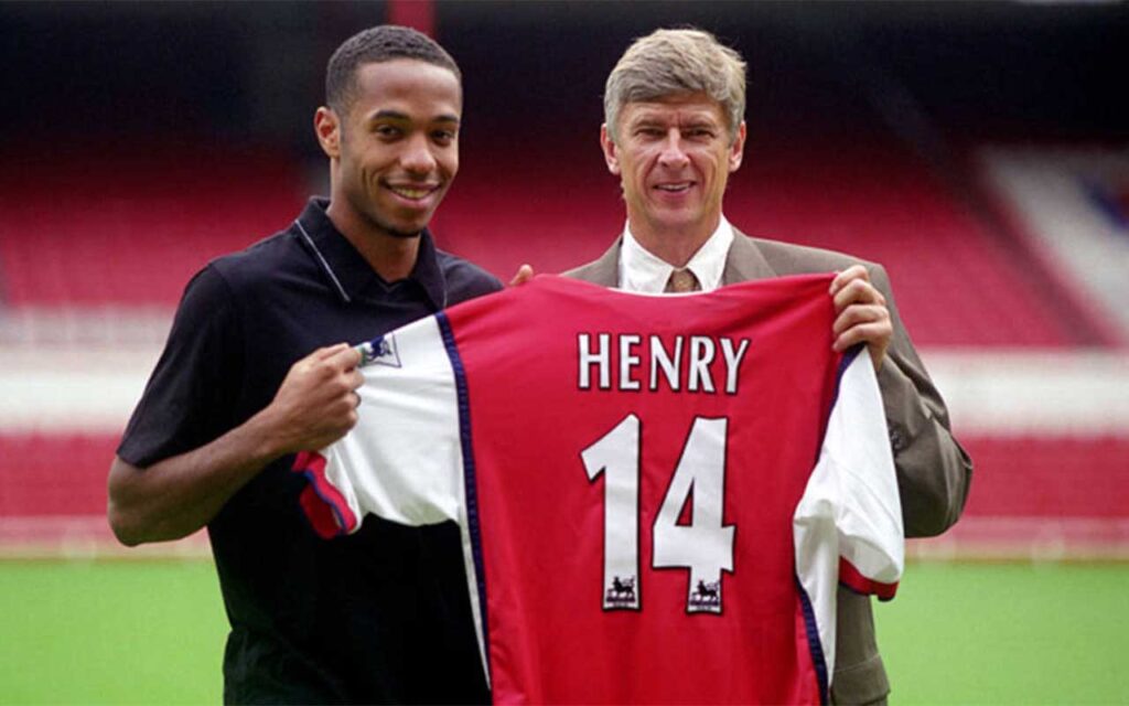 Thierry Henry Signs For Arsenal